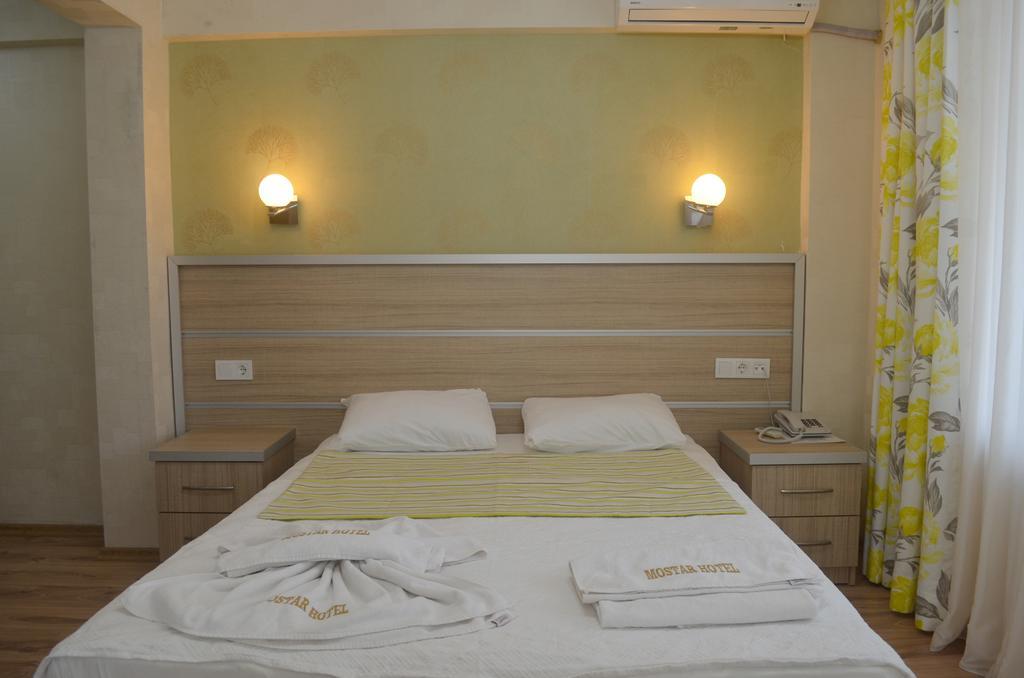 Mostar Hotel Ayvalı Habitación foto